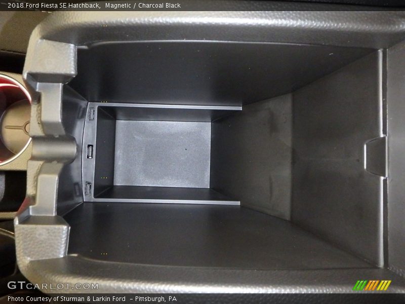 Magnetic / Charcoal Black 2018 Ford Fiesta SE Hatchback