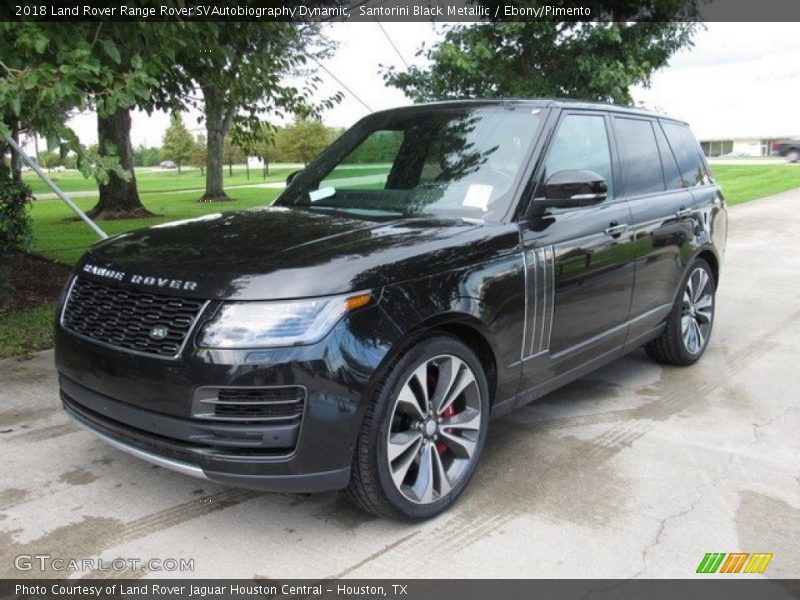 Front 3/4 View of 2018 Range Rover SVAutobiography Dynamic