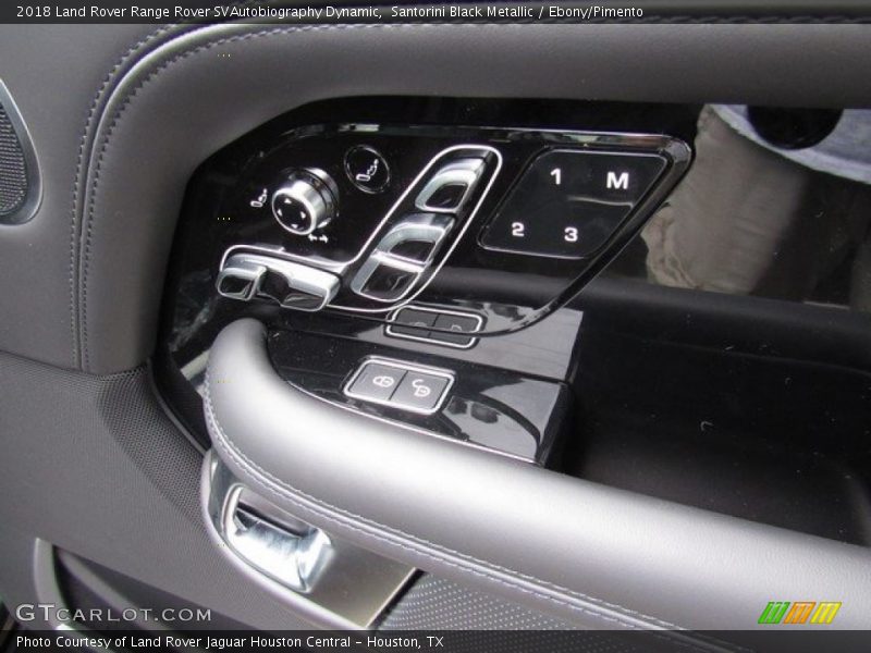 Controls of 2018 Range Rover SVAutobiography Dynamic