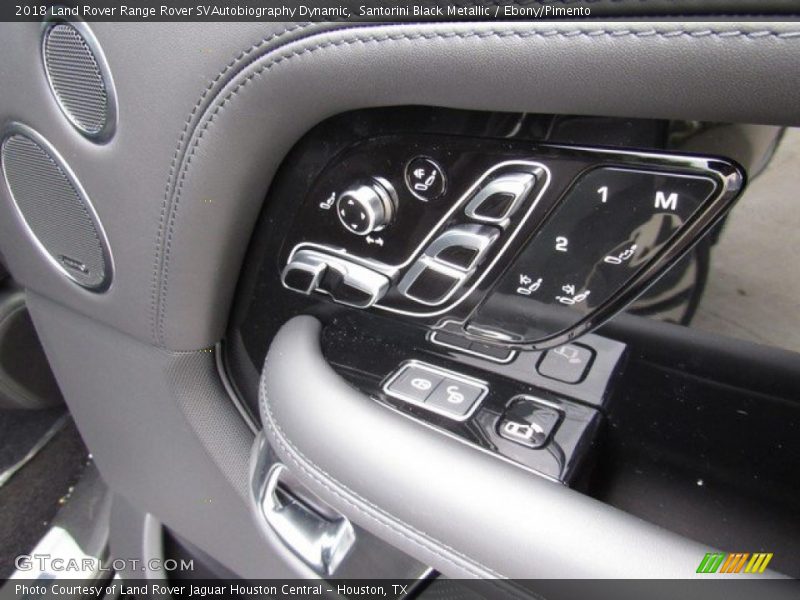 Controls of 2018 Range Rover SVAutobiography Dynamic