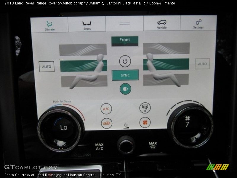 Controls of 2018 Range Rover SVAutobiography Dynamic