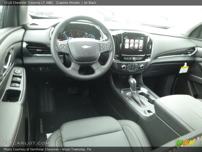 Graphite Metallic / Jet Black 2019 Chevrolet Traverse LT AWD