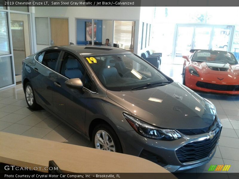 Satin Steel Gray Metallic / Jet Black/­Galvanized 2019 Chevrolet Cruze LT