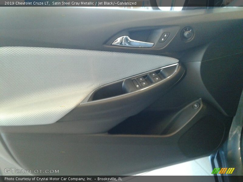 Satin Steel Gray Metallic / Jet Black/­Galvanized 2019 Chevrolet Cruze LT