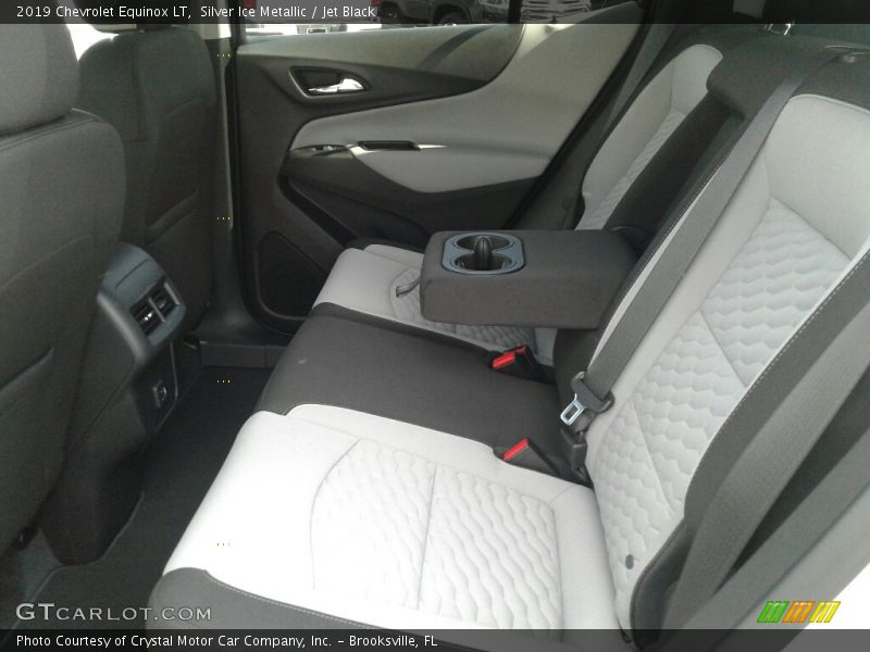 Silver Ice Metallic / Jet Black 2019 Chevrolet Equinox LT