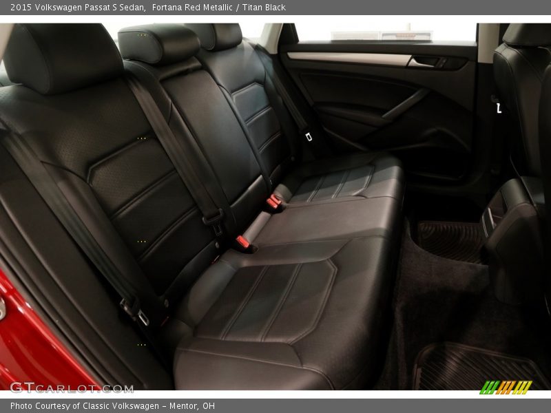 Fortana Red Metallic / Titan Black 2015 Volkswagen Passat S Sedan