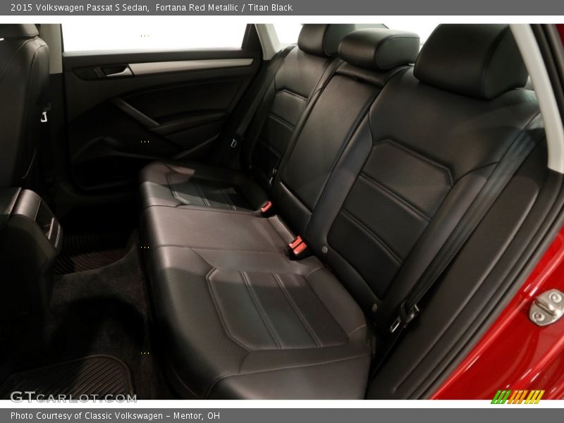 Fortana Red Metallic / Titan Black 2015 Volkswagen Passat S Sedan