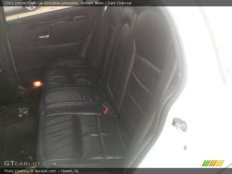 Vibrant White / Dark Charcoal 2001 Lincoln Town Car Executive Limousine