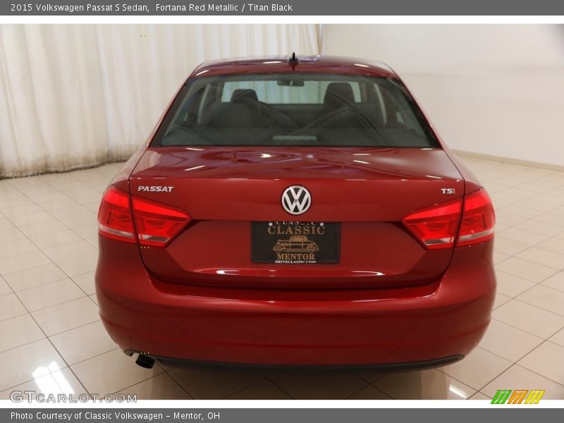 Fortana Red Metallic / Titan Black 2015 Volkswagen Passat S Sedan
