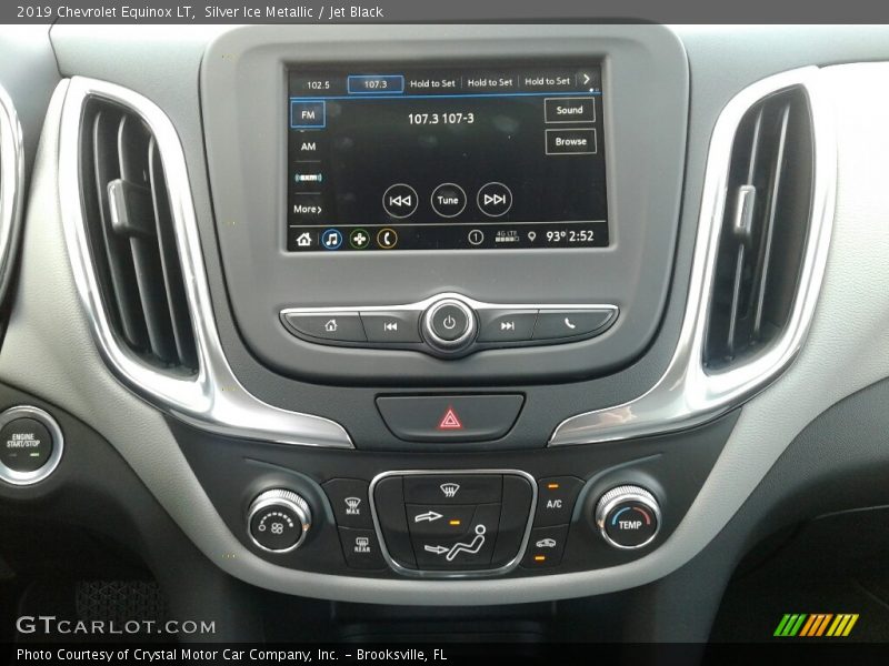 Silver Ice Metallic / Jet Black 2019 Chevrolet Equinox LT