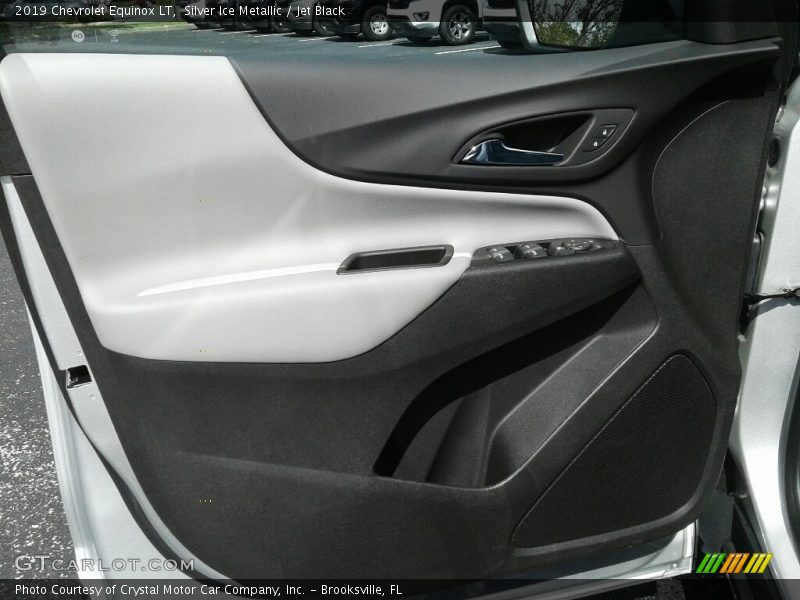 Silver Ice Metallic / Jet Black 2019 Chevrolet Equinox LT
