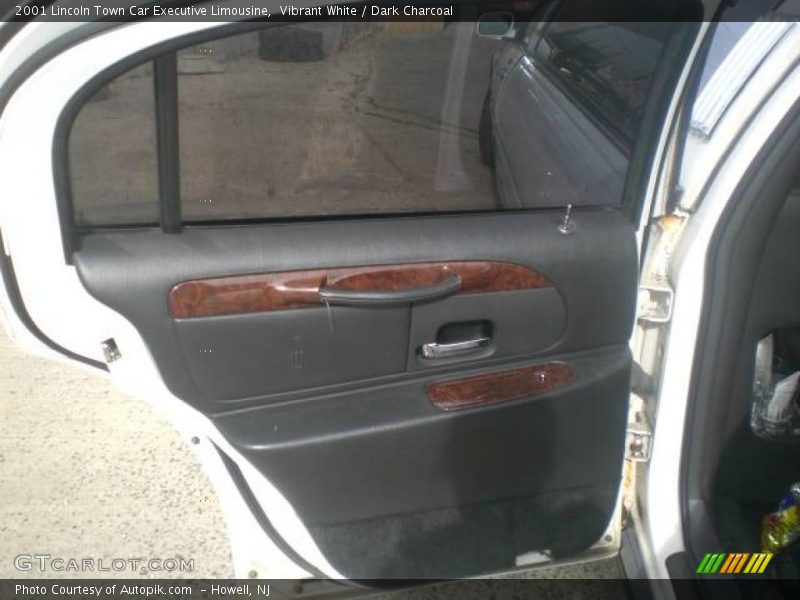 Vibrant White / Dark Charcoal 2001 Lincoln Town Car Executive Limousine