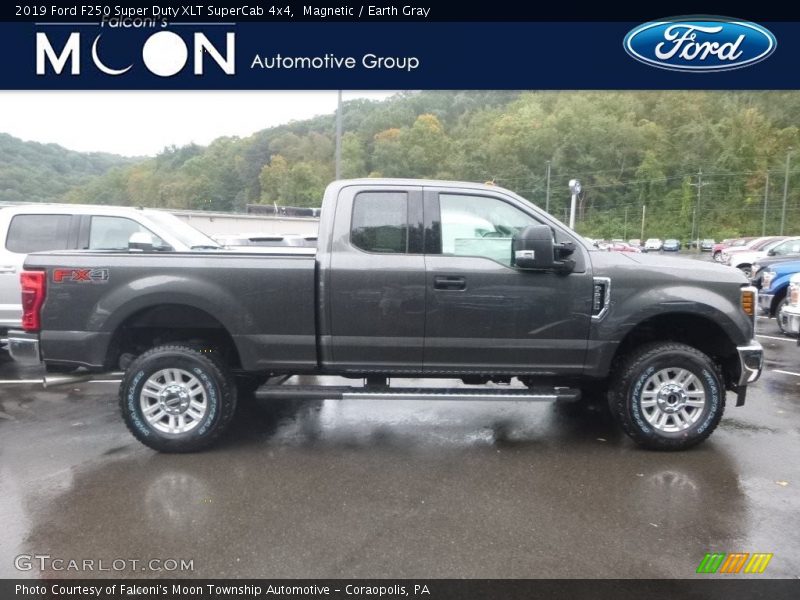 Magnetic / Earth Gray 2019 Ford F250 Super Duty XLT SuperCab 4x4