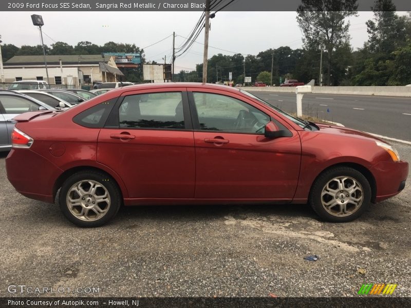 Sangria Red Metallic / Charcoal Black 2009 Ford Focus SES Sedan