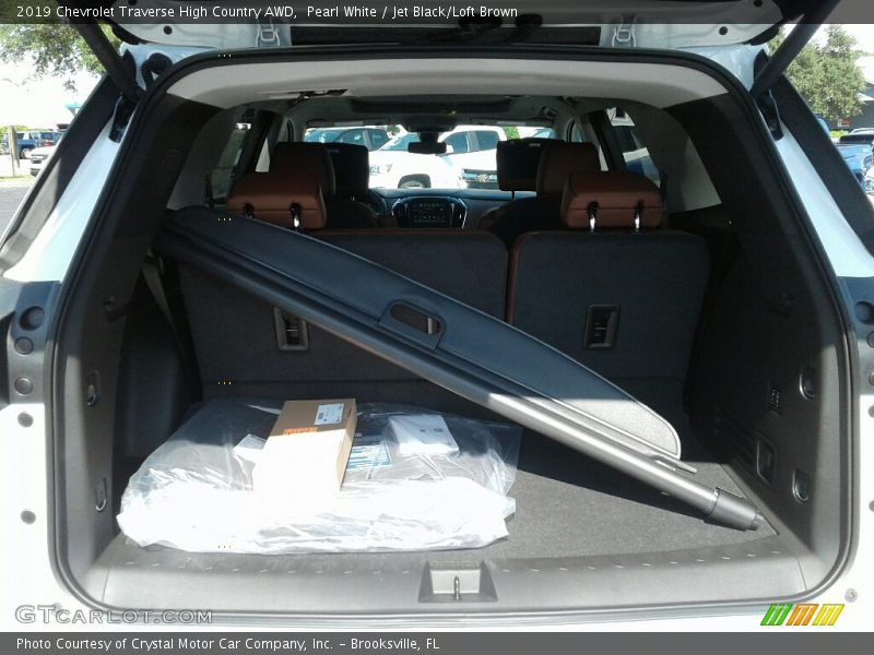 Pearl White / Jet Black/Loft Brown 2019 Chevrolet Traverse High Country AWD