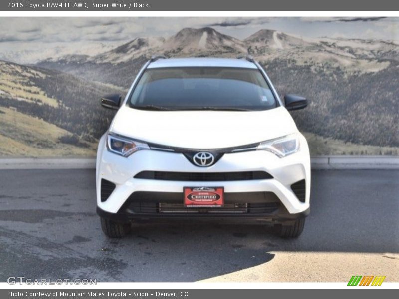 Super White / Black 2016 Toyota RAV4 LE AWD