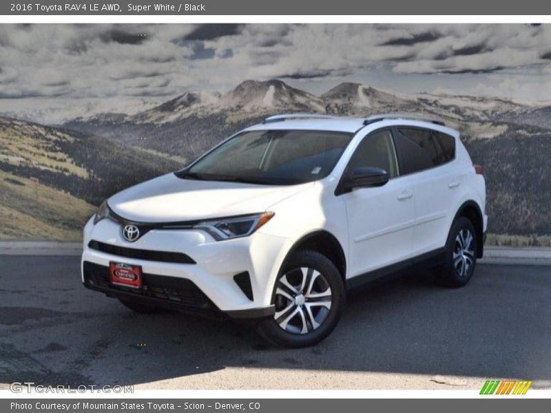 Super White / Black 2016 Toyota RAV4 LE AWD