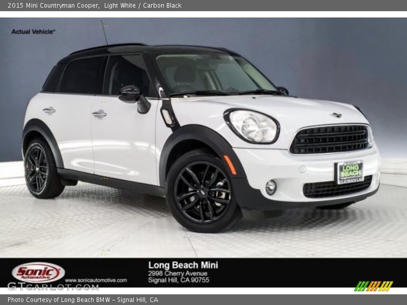 Light White / Carbon Black 2015 Mini Countryman Cooper