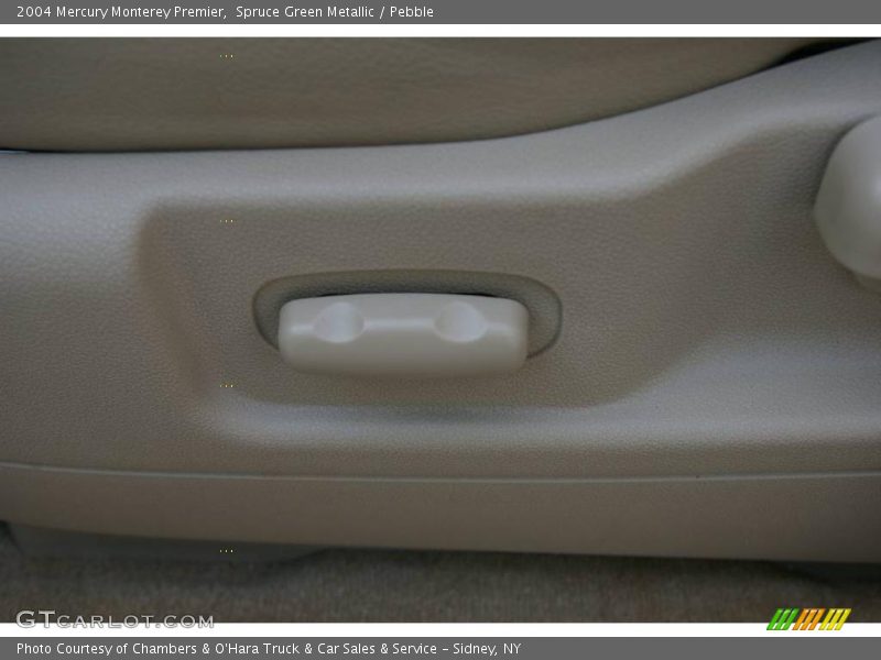 Spruce Green Metallic / Pebble 2004 Mercury Monterey Premier