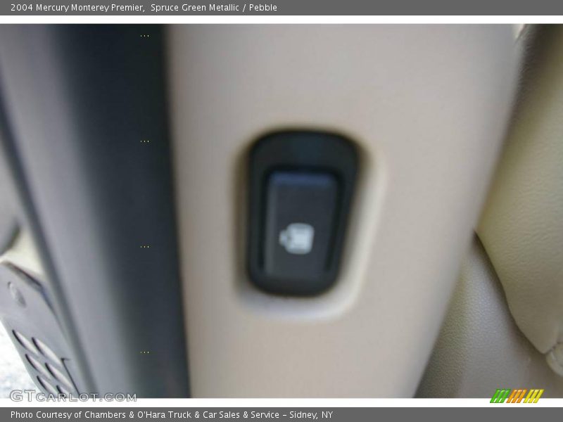 Spruce Green Metallic / Pebble 2004 Mercury Monterey Premier