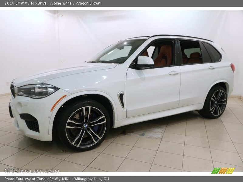 Alpine White / Aragon Brown 2016 BMW X5 M xDrive