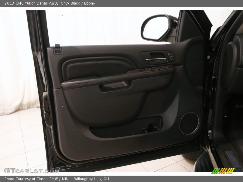 Onyx Black / Ebony 2013 GMC Yukon Denali AWD