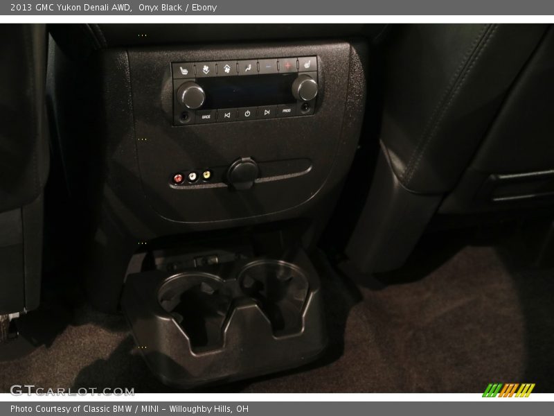 Onyx Black / Ebony 2013 GMC Yukon Denali AWD