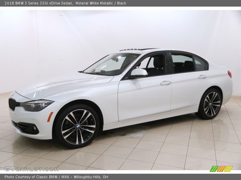 Mineral White Metallic / Black 2018 BMW 3 Series 330i xDrive Sedan