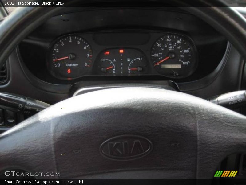 Black / Gray 2002 Kia Sportage