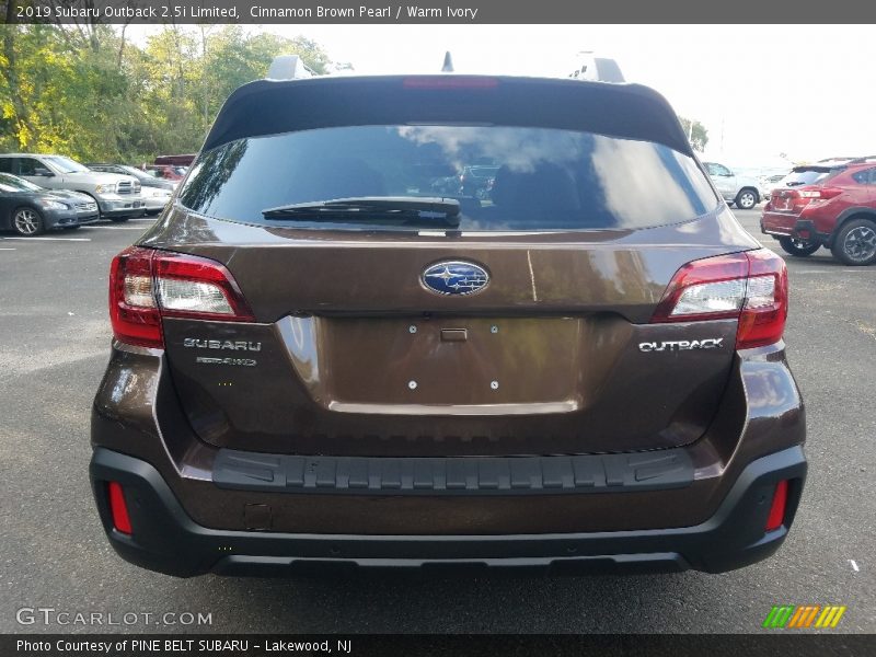 Cinnamon Brown Pearl / Warm Ivory 2019 Subaru Outback 2.5i Limited