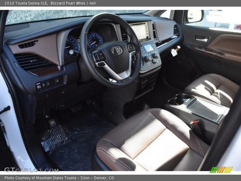 Blizzard Pearl White / Ash 2019 Toyota Sienna XLE