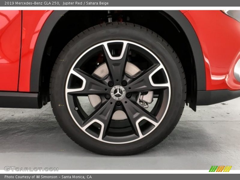 Jupiter Red / Sahara Beige 2019 Mercedes-Benz GLA 250