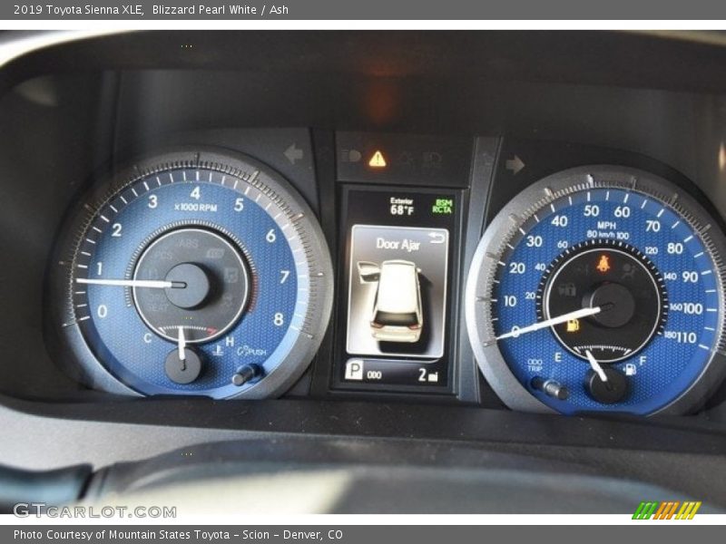 Blizzard Pearl White / Ash 2019 Toyota Sienna XLE