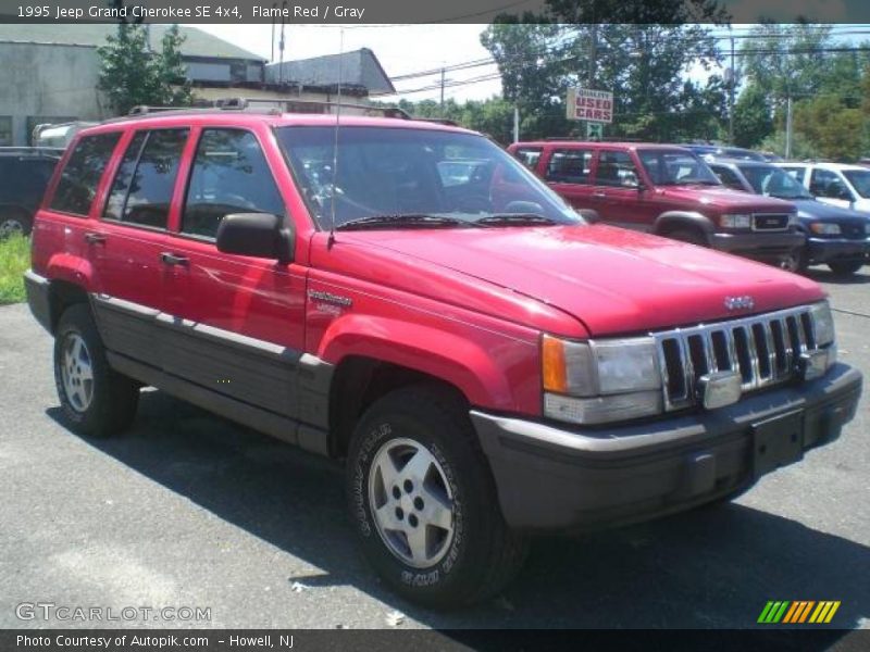 Flame Red / Gray 1995 Jeep Grand Cherokee SE 4x4