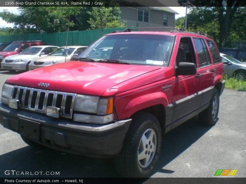 Flame Red / Gray 1995 Jeep Grand Cherokee SE 4x4