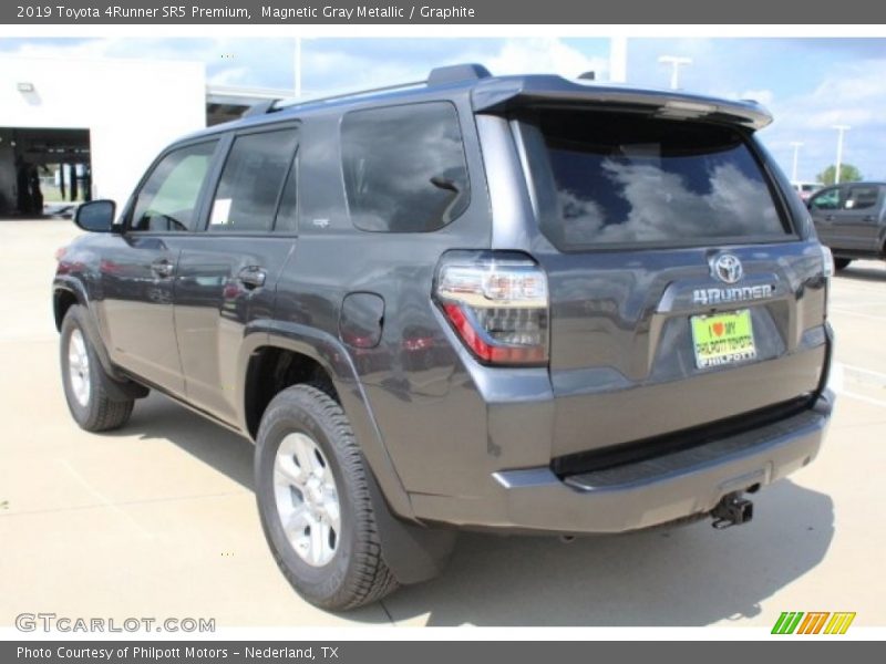 Magnetic Gray Metallic / Graphite 2019 Toyota 4Runner SR5 Premium