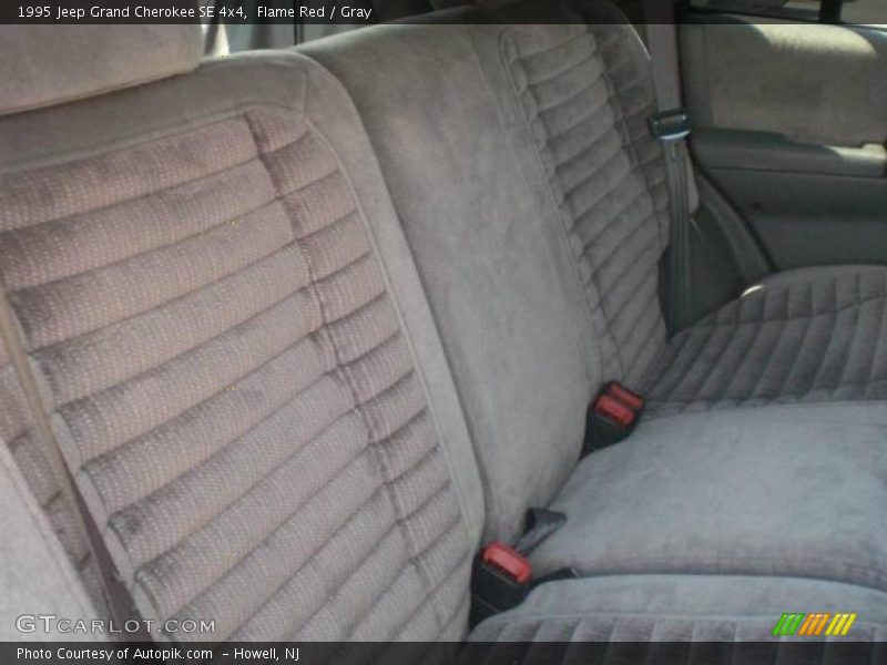 Flame Red / Gray 1995 Jeep Grand Cherokee SE 4x4