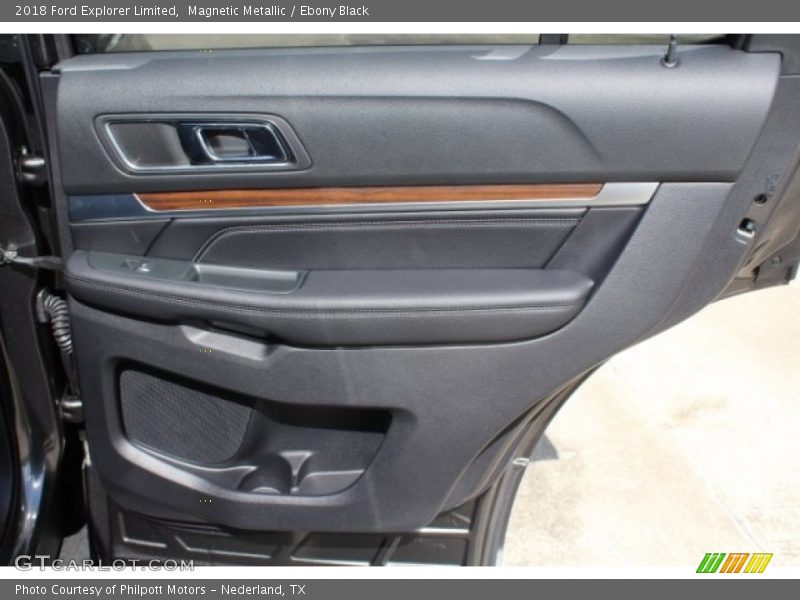 Magnetic Metallic / Ebony Black 2018 Ford Explorer Limited