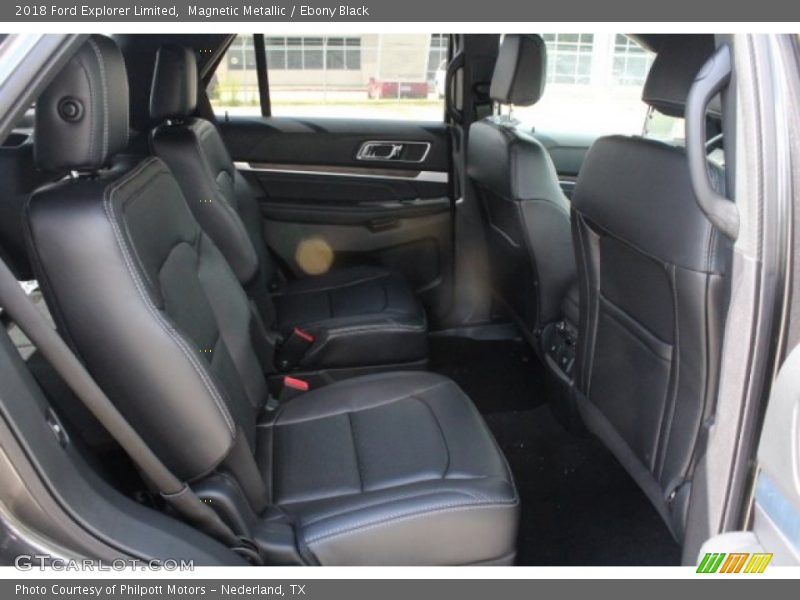Magnetic Metallic / Ebony Black 2018 Ford Explorer Limited