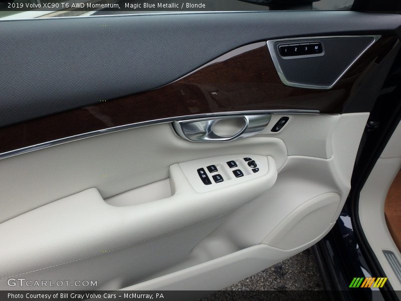 Door Panel of 2019 XC90 T6 AWD Momentum