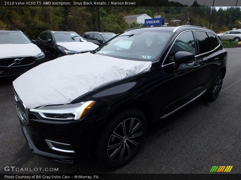 Onyx Black Metallic / Maroon Brown 2019 Volvo XC60 T5 AWD Inscription
