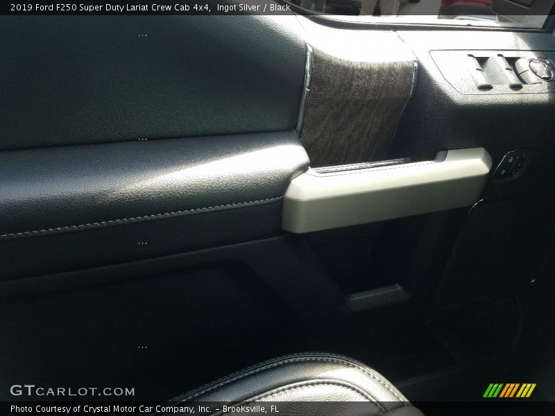 Ingot Silver / Black 2019 Ford F250 Super Duty Lariat Crew Cab 4x4