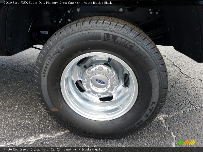  2019 F350 Super Duty Platinum Crew Cab 4x4 Wheel