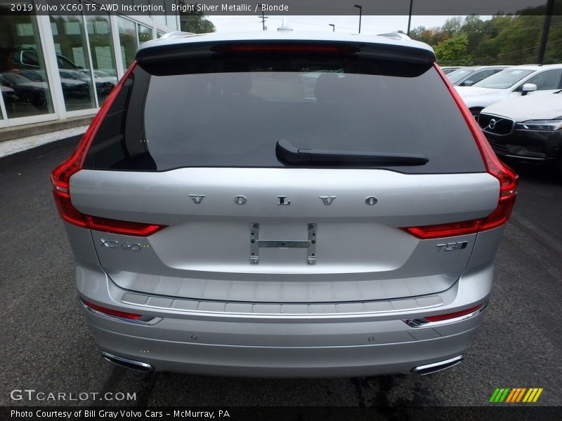 Bright Silver Metallic / Blonde 2019 Volvo XC60 T5 AWD Inscription