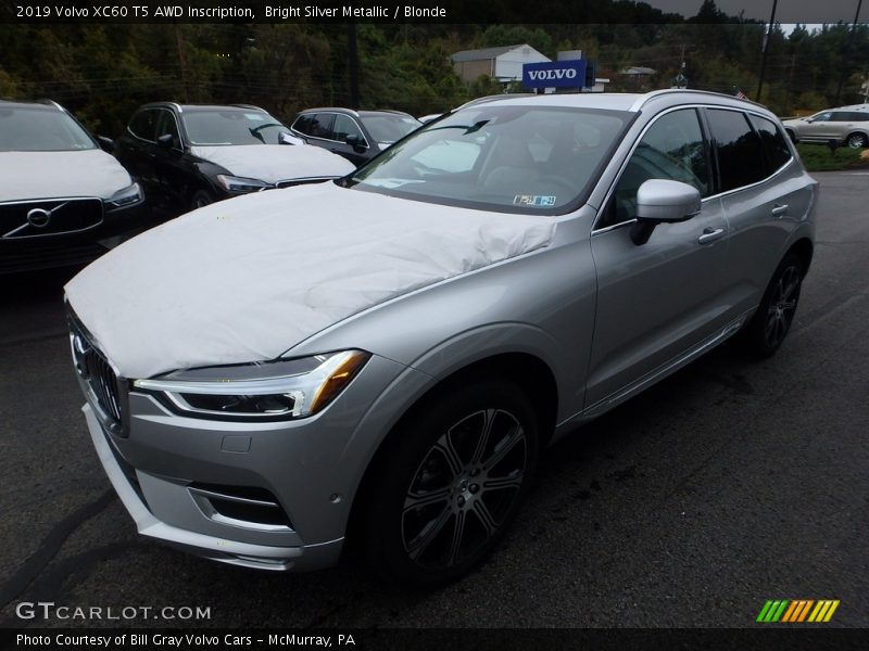 Bright Silver Metallic / Blonde 2019 Volvo XC60 T5 AWD Inscription