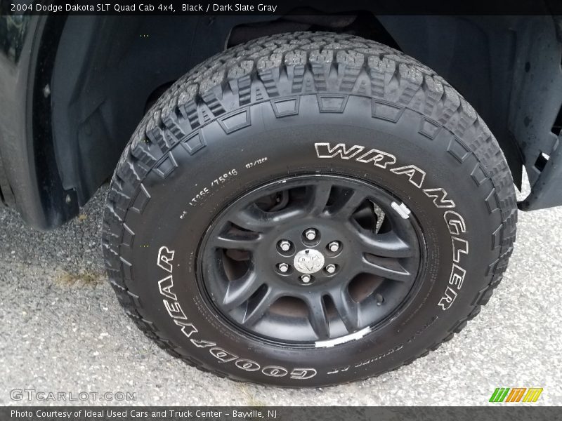 Black / Dark Slate Gray 2004 Dodge Dakota SLT Quad Cab 4x4