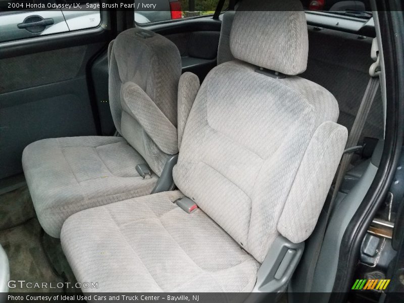 Sage Brush Pearl / Ivory 2004 Honda Odyssey LX