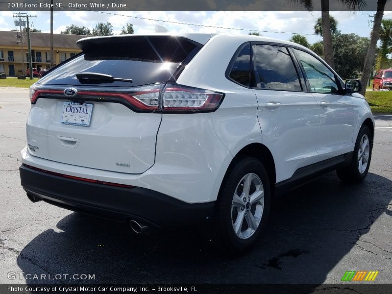 Oxford White / Dune 2018 Ford Edge SE