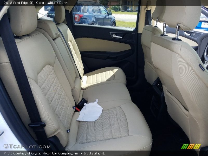 Oxford White / Dune 2018 Ford Edge SE
