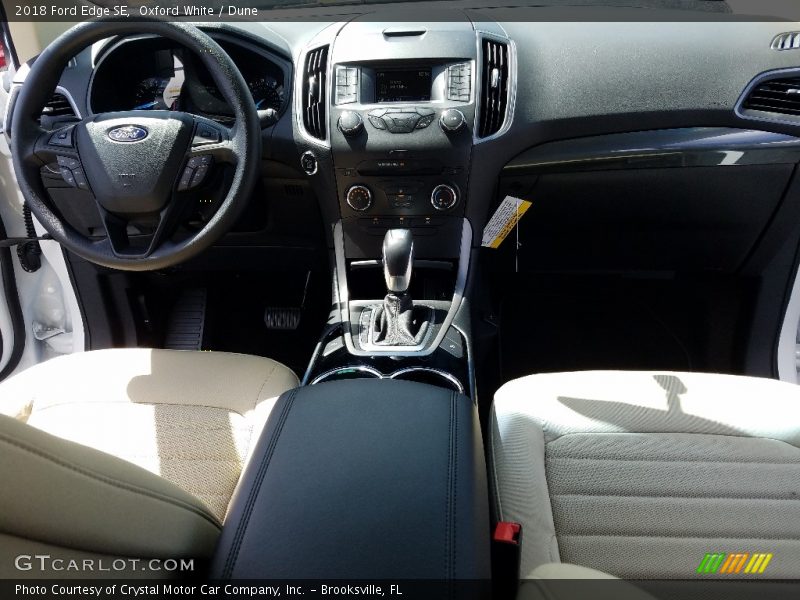 Oxford White / Dune 2018 Ford Edge SE